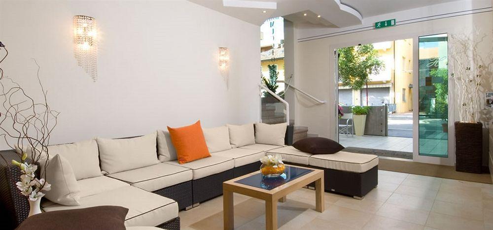 Hotel Muccioli Misano Adriatico Εξωτερικό φωτογραφία