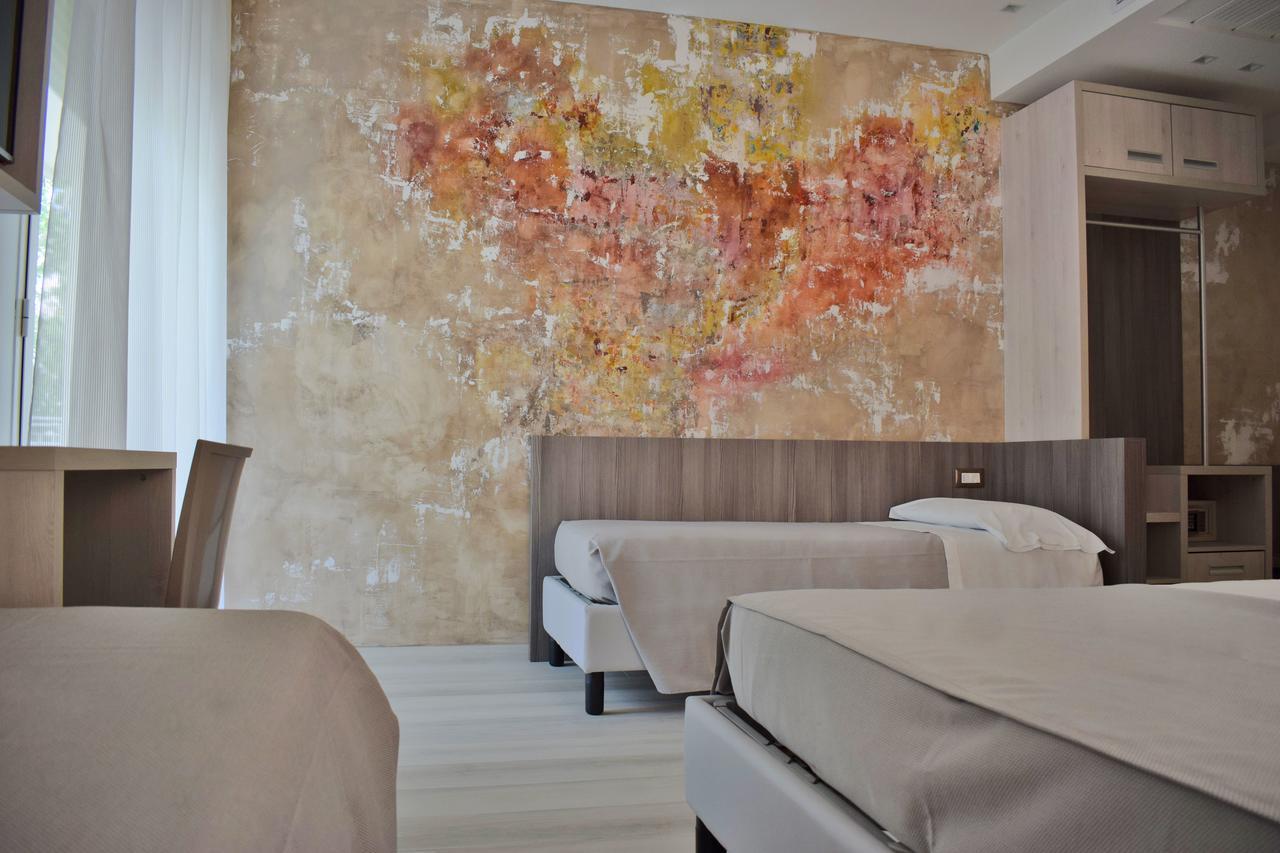 Hotel Muccioli Misano Adriatico Εξωτερικό φωτογραφία